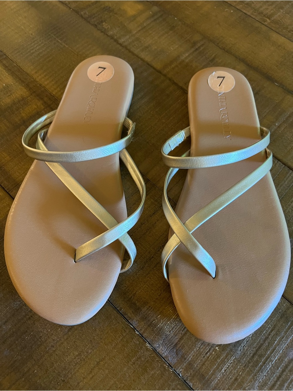 Cynthia Rowley gold sandals size 7